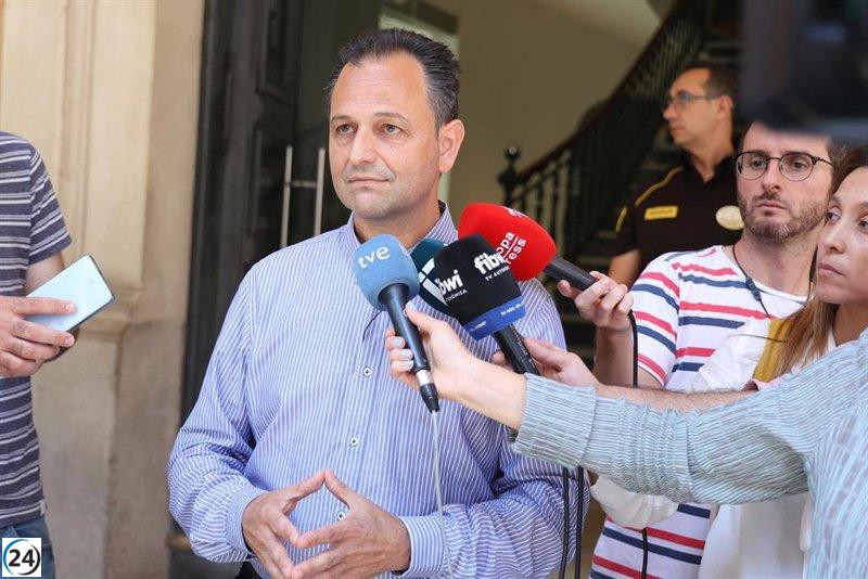 Córdoba rechaza sorprenderse por su expulsión de Sa Unió debido a una campaña orquestada por el presidente del PP en Formentera.