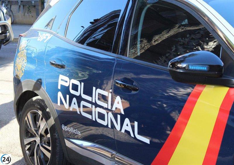 Rescatadas 13 mujeres víctimas de explotación sexual en Palma gracias a la labor policial contra una red de trata online.