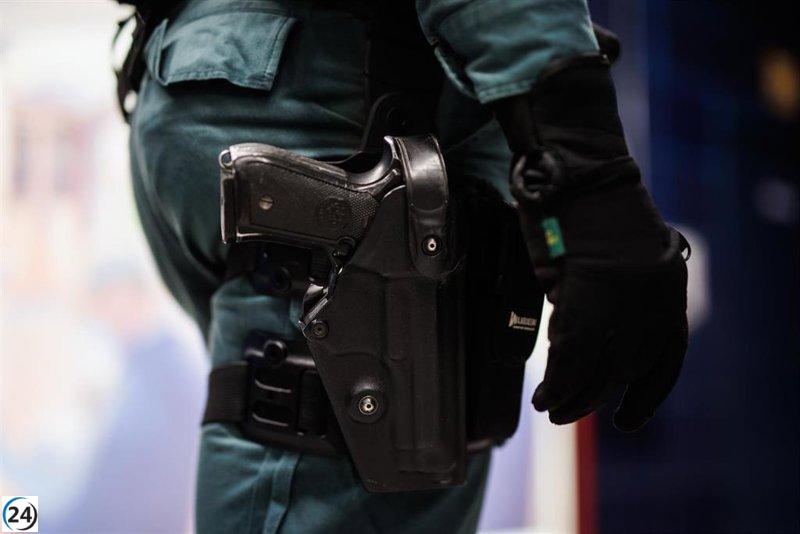 Despliegue policial antidroga en La Soledat (Palma) con registros de la Guardia Civil.