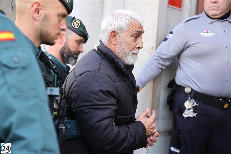 La Guardia Civil indaga sobre posibles actividades ilícitas de 'El Charly' en el Real Avilés CF.