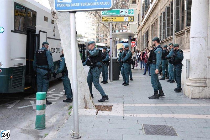 Detienen al padre del joven conocido como 'El Ove' en operativo policial.