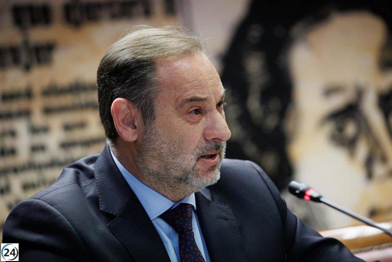 Ábalos afirma desconocer el contrato de la polémica en Baleares y la reclamación del Govern.