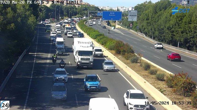 Caos en la Ma-20: nueve kilómetros de atascos por colisión cerca de Andratx.