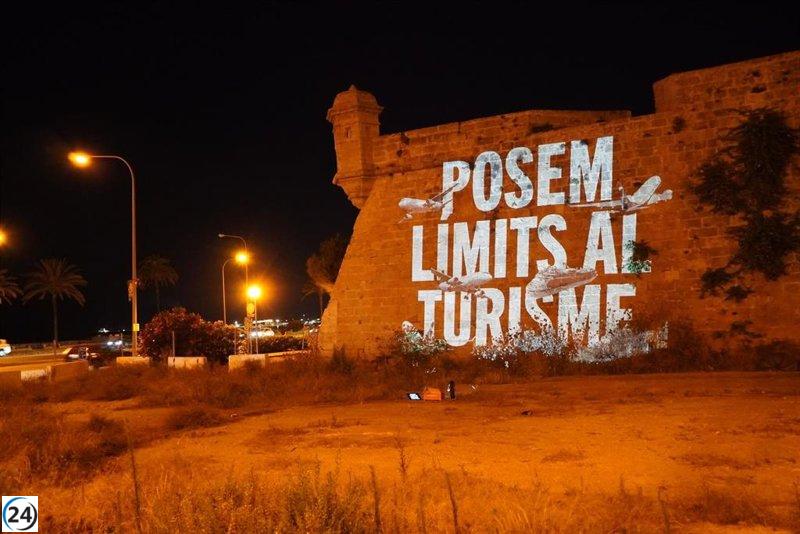 Manifiesto contra la masificación turística convoca protesta en Palma este domingo.