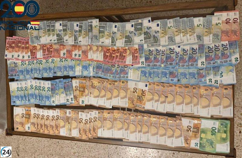 Empleado de hotel en Playa de Palma arrestado por robo en cajas fuertes.