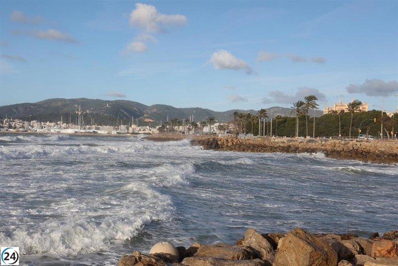 Baleares enfrenta alertas por intensos vientos y oleaje este sábado.