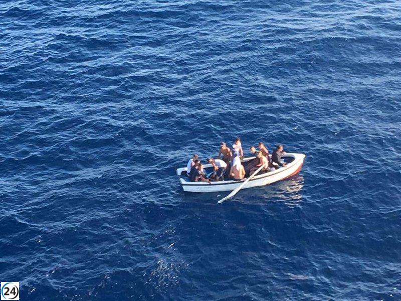 Arriba a Formentera una embarcación con 10 migrantes.