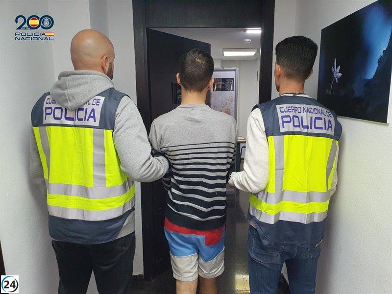 Tres hombres arrestados por robar 27 coches en Palma.