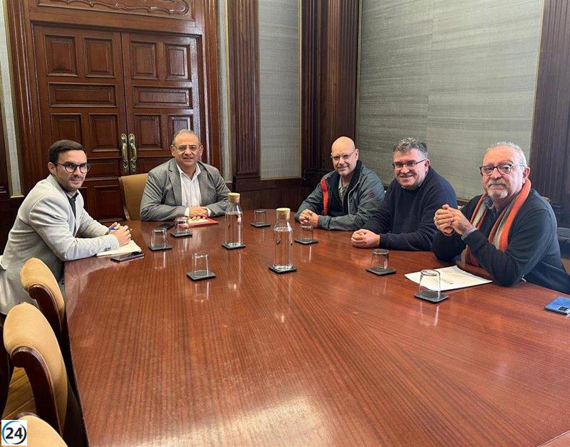 Gobierno y Delegación se comprometen a ofrecer atención sanitaria digna a migrantes en Cabrera.