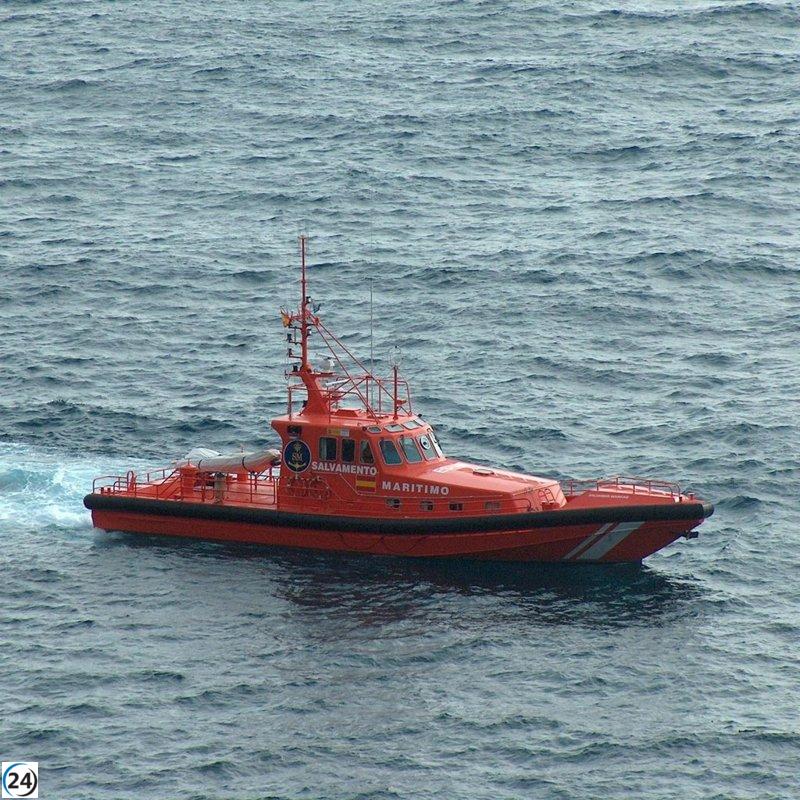 Rescatan a 21 migrantes tras desembarcar en Cabrera.