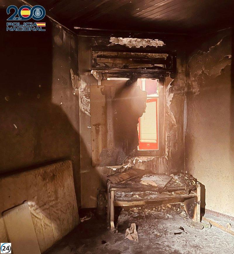 Arrestan a un individuo en Ciutadella por prender fuego a una casa con una persona atrapada en su interior.