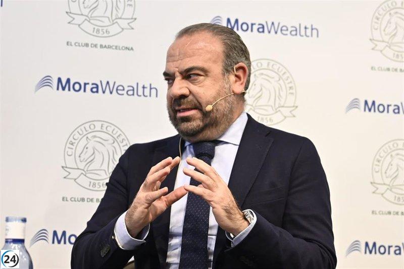 Escarrer denuncia el uso de ecotasas por parte de las comunidades autónomas y llama a eliminar el turismo basado en el alcohol.