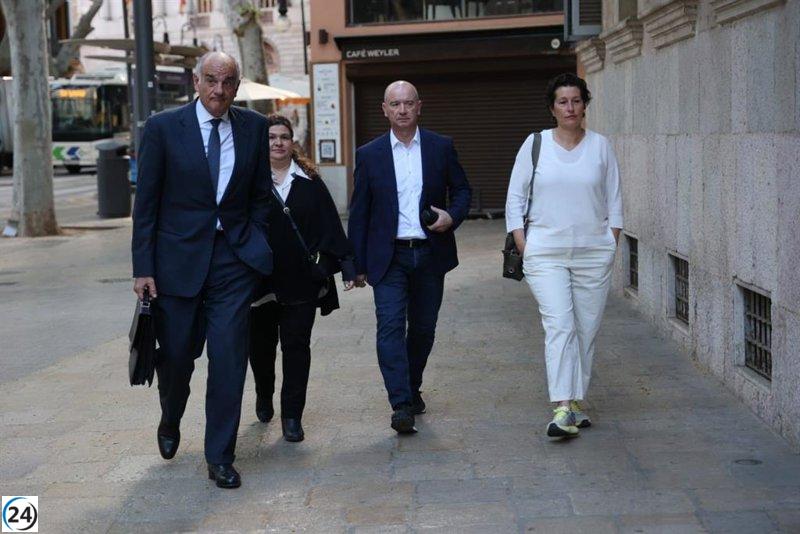 El juicio al exmandatario de Formentera se retrasa hasta el martes por la falta de un documento clave.