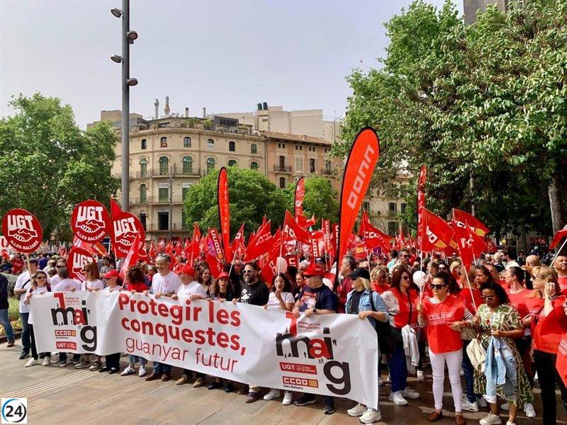 Multitudinarias manifestaciones el 1 de mayo claman por salarios justos frente a la subida del coste de la vida.