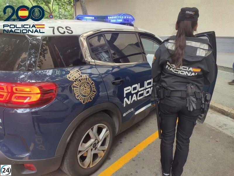 Arrestan a un hombre tras intentar asaltar con un cuchillo un negocio en Palma.