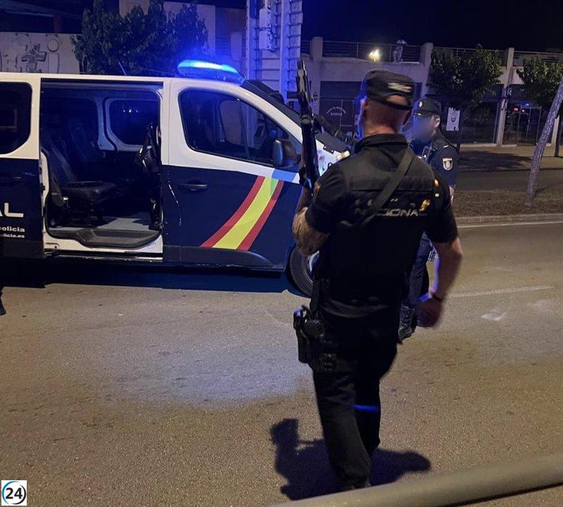Arrestan en Ibiza a un hombre sin licencia por robar una moto y agredir a la policía.