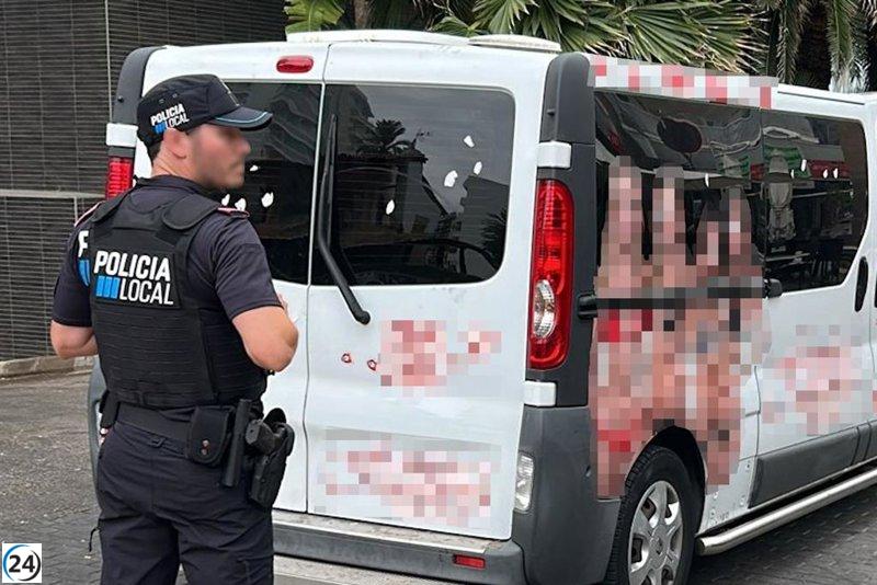 Denuncian a empresa por sexismo publicitario en furgoneta en Playa de Palma.