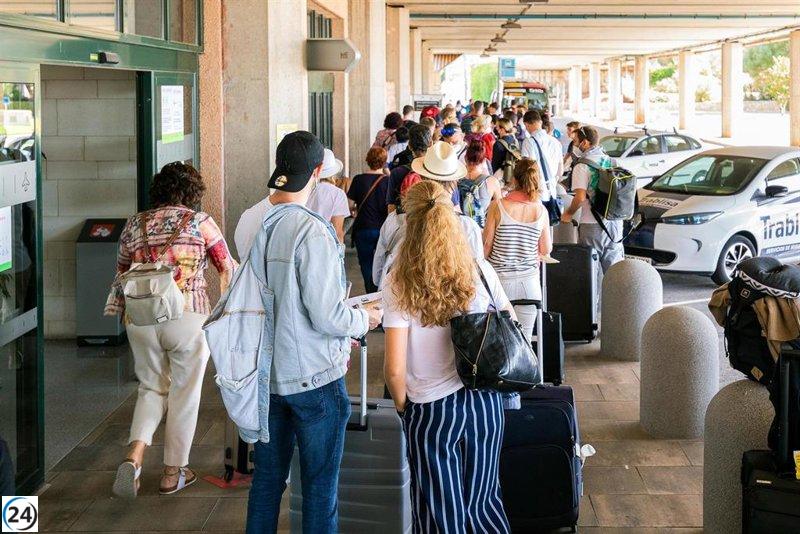 Baleares registra un aumento del 2,7% en estancias hoteleras durante junio.