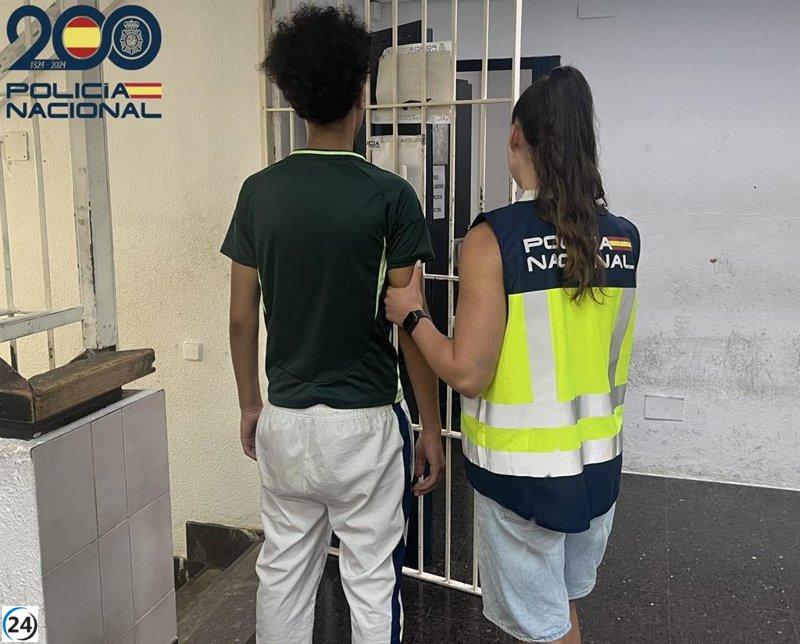 Capturan a un ladrón que asaltaba a ancianos en Palma para robarles sus cadenas de oro.