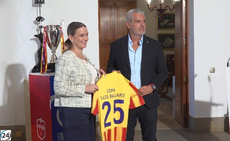 Prohens anuncia la final de la Copa Illes Balears entre CD Sant Jordi y FC Luchador para este sábado.
