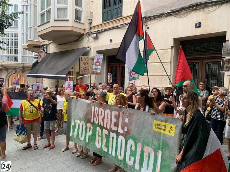 Cientos de manifestantes en Palma exigen protección para Flotilla Global Sumud y el fin del genocidio en Palestina.