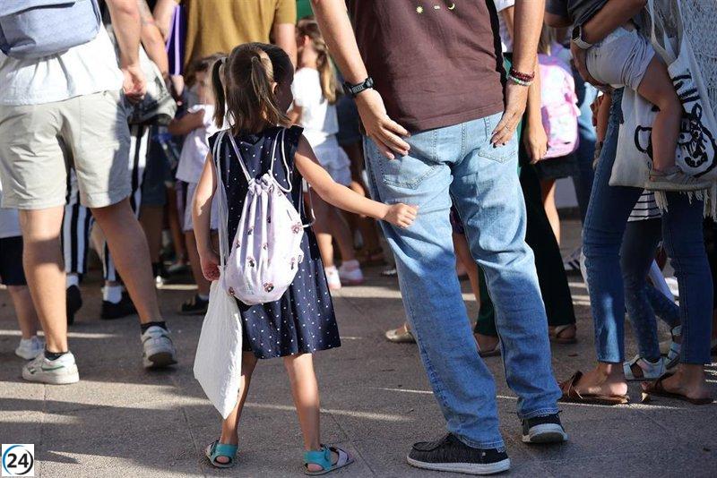 Siau se opone a la evaluación médica del profesor condenado por acoso.