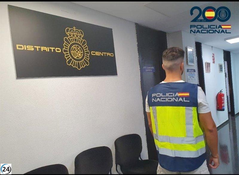 Arrestan a dos individuos por atacar a un hombre con muletas en Palma.