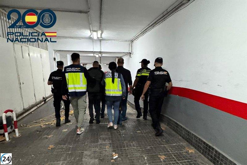 Seis hombres arrestados por agredir a un empleado de una discoteca en Playa de Palma.