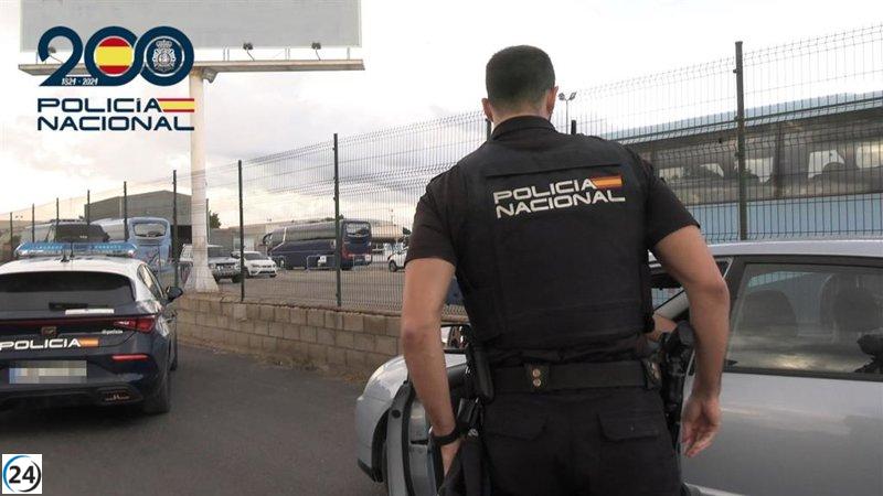 Arrestan a un joven por agredir a otro en Playa de Palma, dejándolo herido.