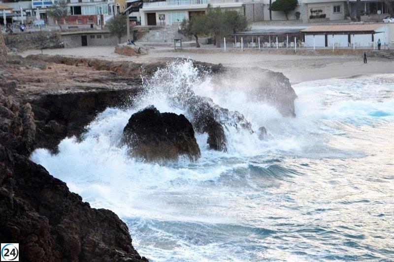 Mallorca y Menorca en alerta amarilla por posibles fenómenos marítimos adversos.