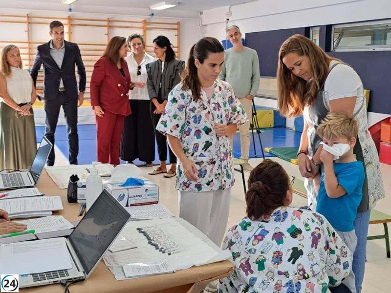 Baleares inicia la vacunación de niños contra la gripe en colegios.