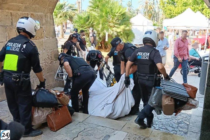 Operativo en Palma desmantela red de venta ambulante con confiscación masiva de bienes.