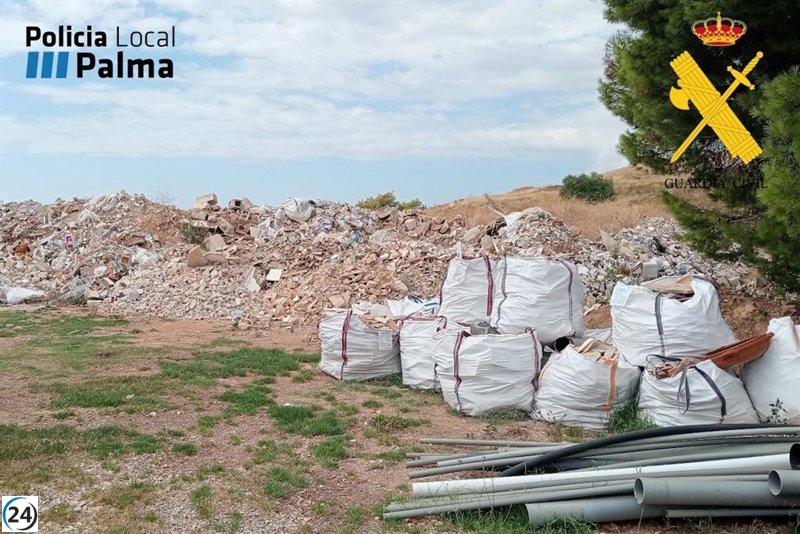 Residuos peligrosos en Son Reus: 1.000 m³ de escombros, vehículos, barcos y tres ponis abandonados.