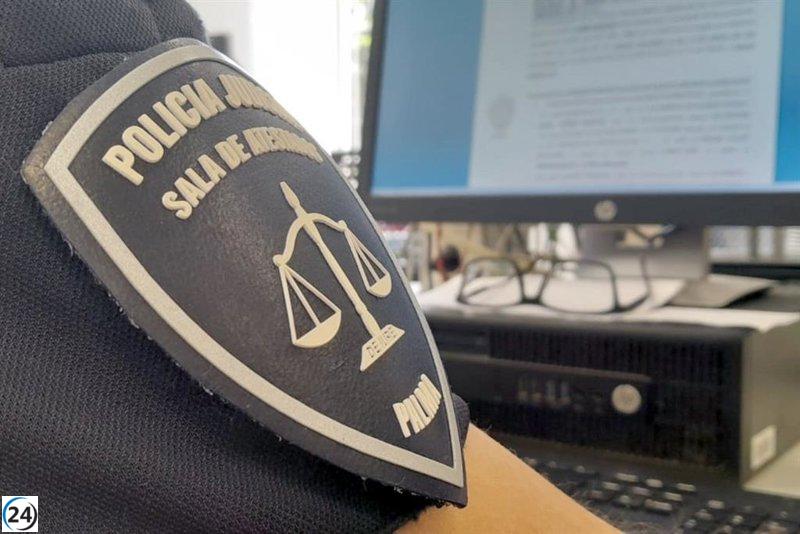 Detenido en Palma un hombre que manejaba un ciclomotor sin licencia.