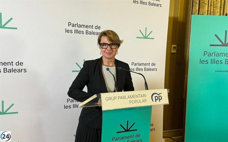 El PP insta al PSOE a respaldar la protección del transporte público gratuito en el Congreso.