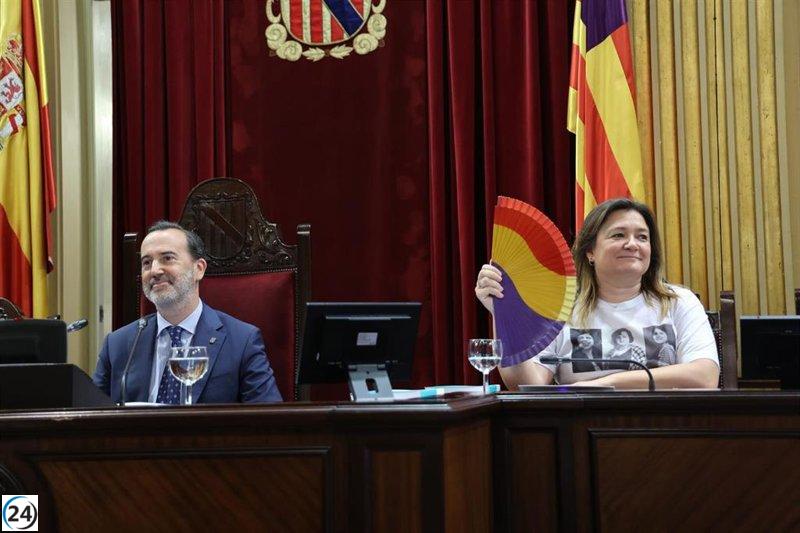 El Tribunal Constitucional acepta el recurso de amparo tras la expulsión de Le Senne y Garrido por portar camisetas de apoyo a las Rojas.