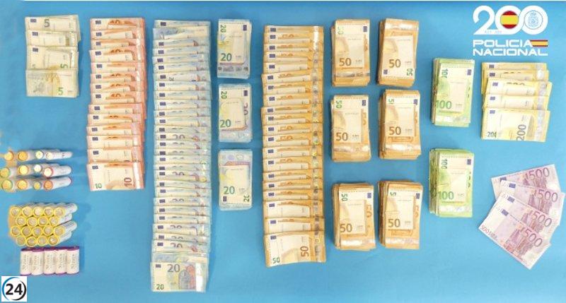 Detenidos tres jóvenes en Mallorca, incluido un menor, por una serie de robos.