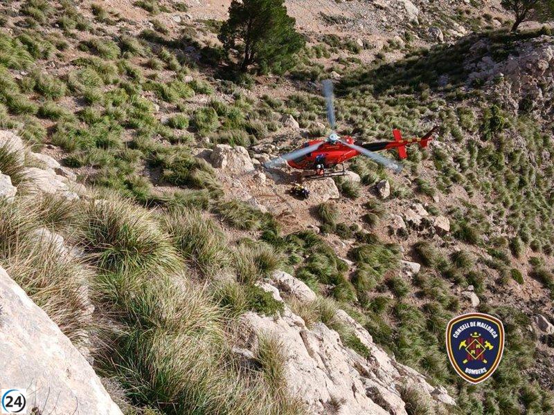 Joven liberado tras quedar atrapado en una zona de difícil acceso en el Penyal del Migdia.