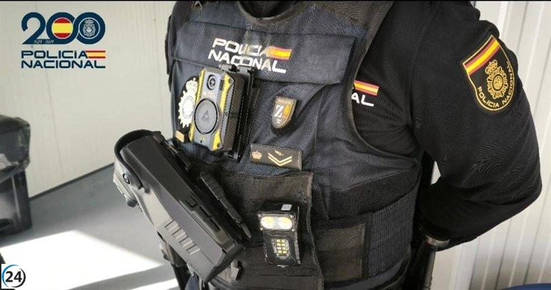 Arrestan a pareja en Ciutadella por tráfico de cocaína y robo de 6.700 euros a su compañero de casa.