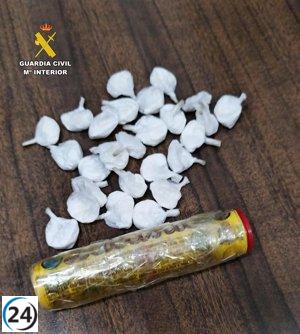 Arresto en Artà: hallan 26 dosis de cocaína ocultas en un envoltorio de chocolatinas.