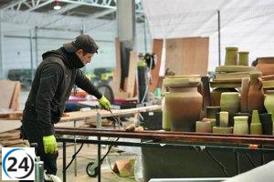 Un equipo diverso diseña las 22 carrozas para la cabalgata de Reyes en Palma.