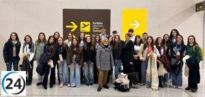 Veinticinco estudiantes emprenden su aventura educativa en Irlanda gracias a las Becas de Excelencia del Govern.