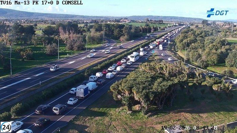Colapsa el tráfico en la autopista de Inca hacia Palma con siete kilómetros de congestión.