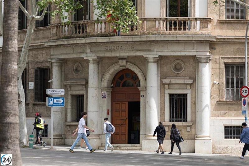 El Obispado de Mallorca demanda a una madre y su hijo para desalojarlos en Palma.