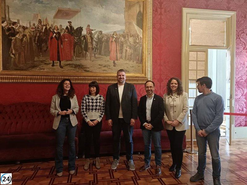 MÉS propone un comité para gestionar la saturación en los aeropuertos de las islas.