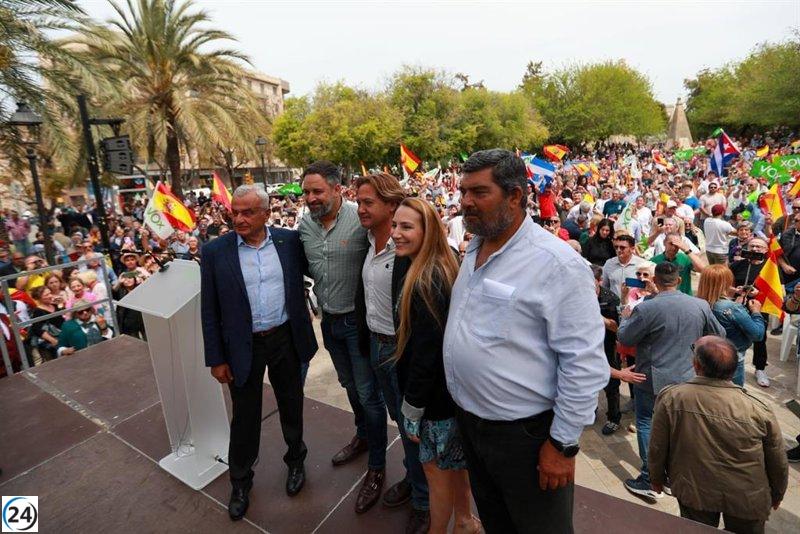 Abascal culpa a los partidos por convertir Baleares en una colonia de Cataluña.