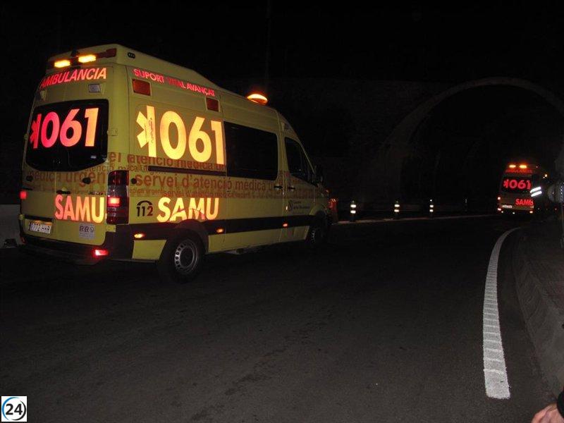 Colisión leve entre taxi y turismo deja tres heridos en la Ma-1.