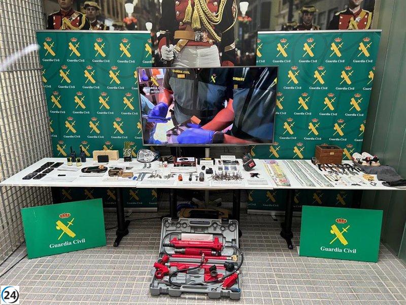 Detenidos dos ladrones por robos con lanzas térmicas e inutilización de alarmas en Mallorca.