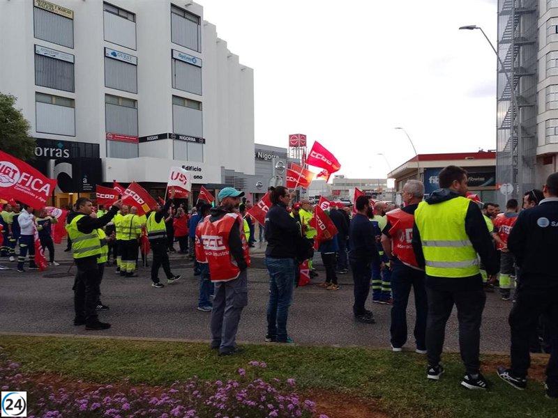 La asamblea de trabajadores del metal volverá a la huelga en diez días tras rechazar el preacuerdo.