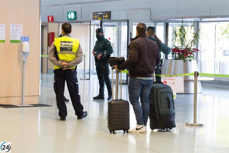 Más de 1.500 vuelos despegarán este sábado desde los aeropuertos de Baleares.